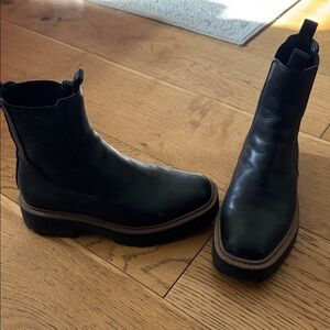 Sam Edelman Black Laguna Chelsea boot